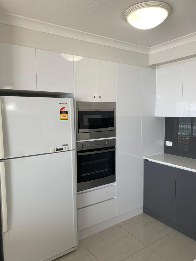 Stunning 2 Bedroom Ocean View Apartment Gold Coast Bagian luar foto